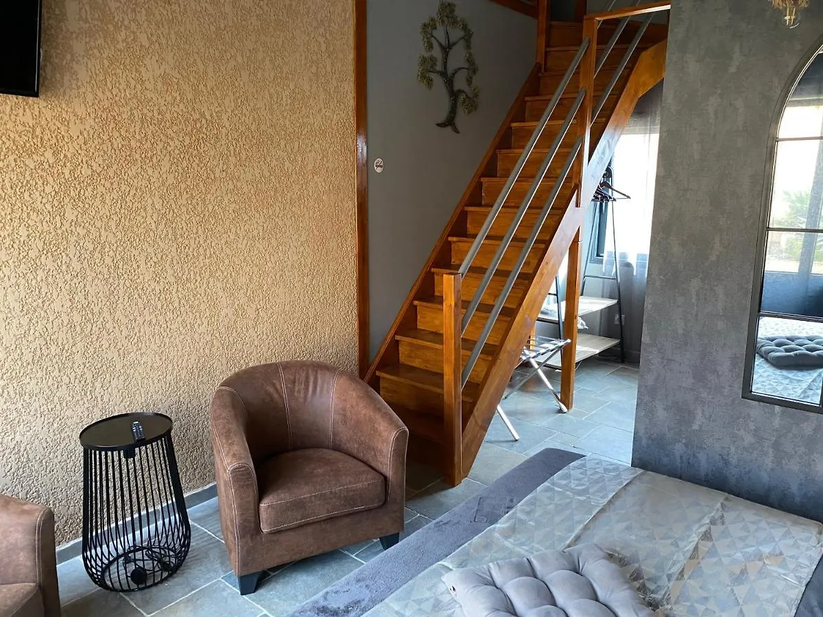 Hotel Nature Le Loft Pierrelatte